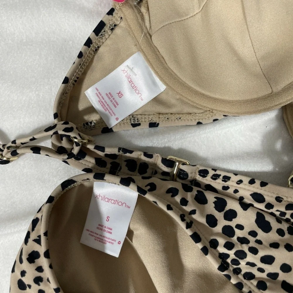 NWT Xhilaration [ XS ] Smocked‎ Underwire Bikini Top + [ S ] Hipster Bottom